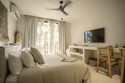 Studio Residence